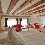 Regent Hotel